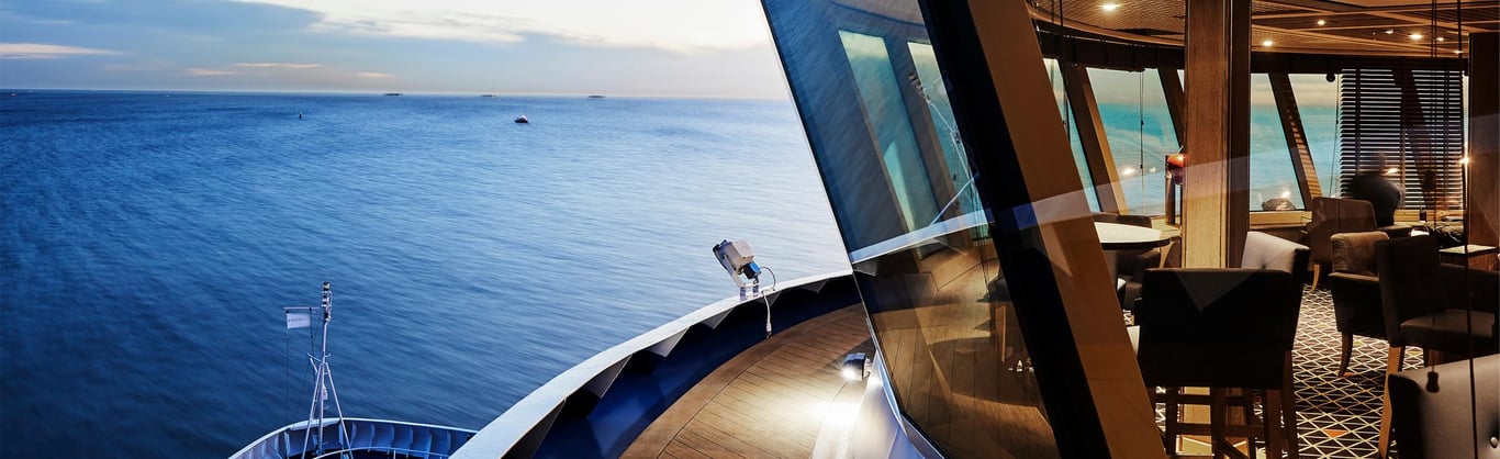 Antarctica By Helicopter: Icebergs, Mountains and Remote Lands